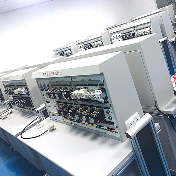 电拖手艺查核尝试拆卸,空调体系接线、拆卸、变更丈量尝试运转尝试台