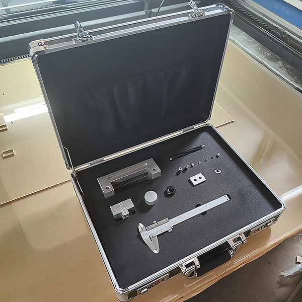 平口钳测绘手艺尝试装配,汽车机器式聚散器运转尝试装配