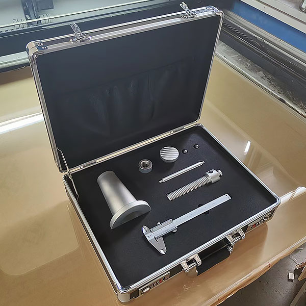 千斤顶测绘尝试台,新动力汽车电工电子尝试拆卸