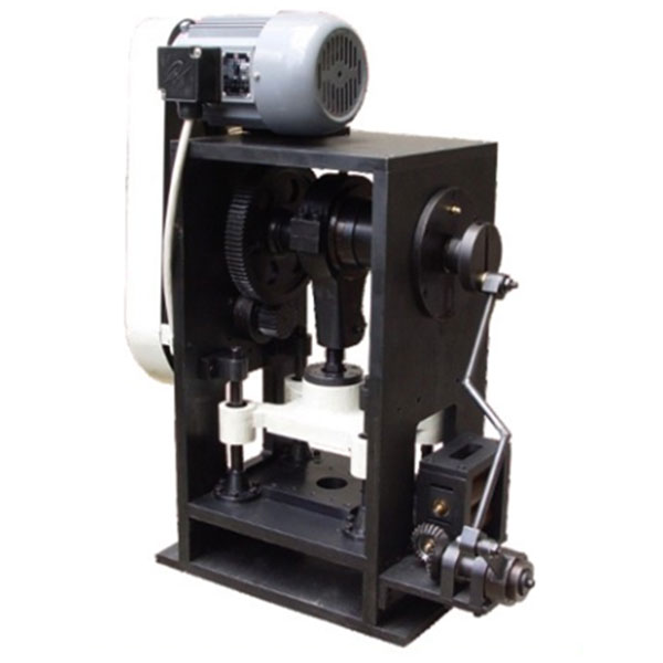 探秘电工实训台面前的科技黑科技！(图2)